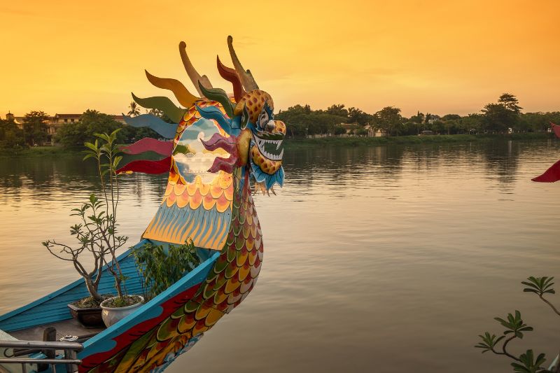 bateau dragon à Hue
