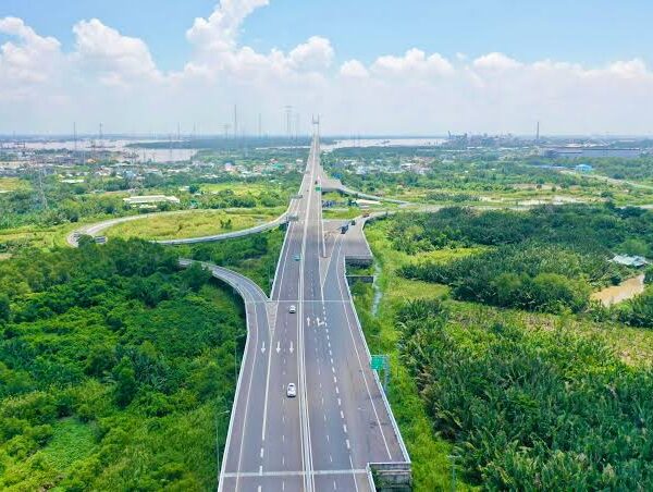 autoroute Ben Luc - Long Thanh 1